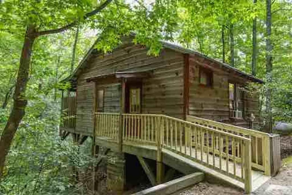 Cozy Cabin: River View With Hot Tub Dahlonega Exterior photo